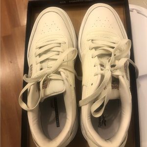 Reebok Leather Tennis Shoes Sz8